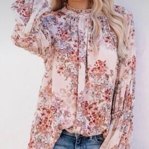 VICI EUC XL Floral Peasant Blouse with Ruffle sleeves. Gorgeous, lightweight